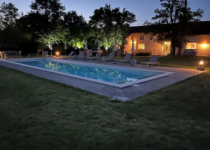 Ferme Binel à Ronsac Hébergement de vacances